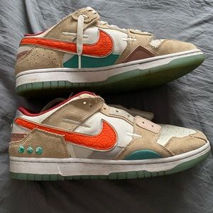Shapeless Nike Dunks, Size 10.5.